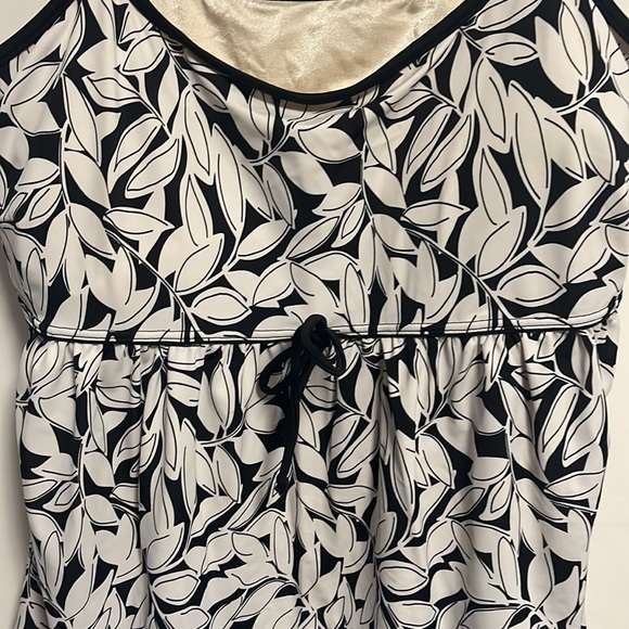 Floral Tankini Top - Picture 2 of 6